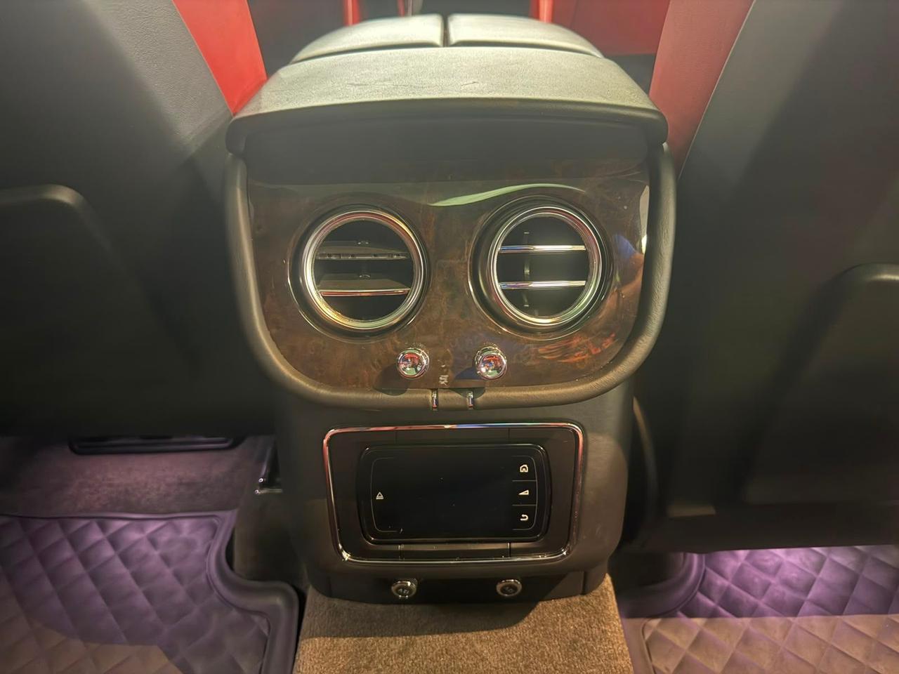 2019 Bentley Bentayga V8 AWD Photo