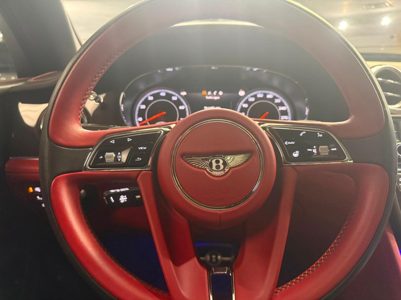 2019 Bentley Bentayga V8 AWD Photo