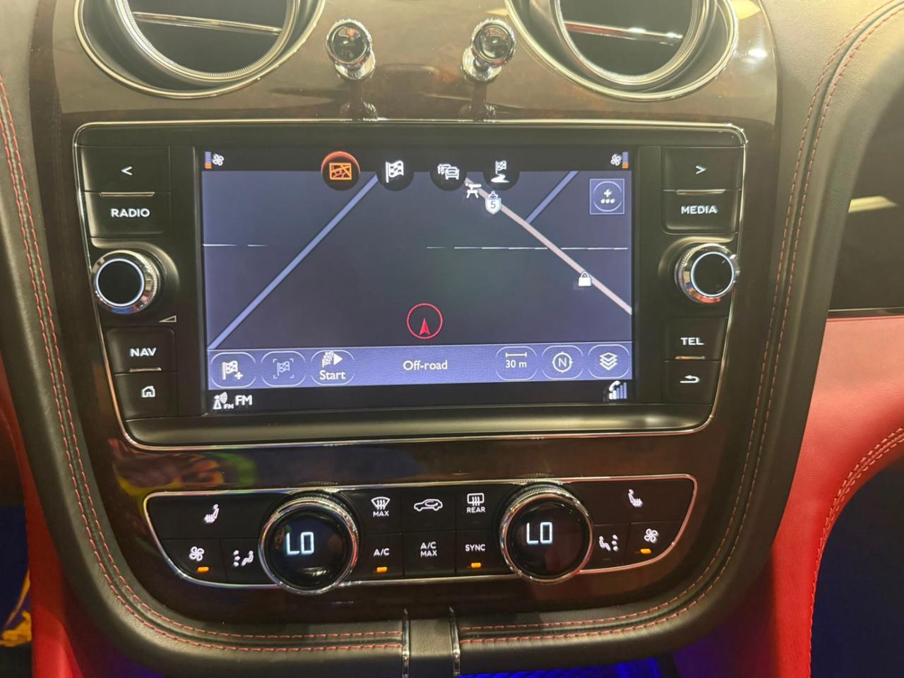 2019 Bentley Bentayga V8 AWD Photo
