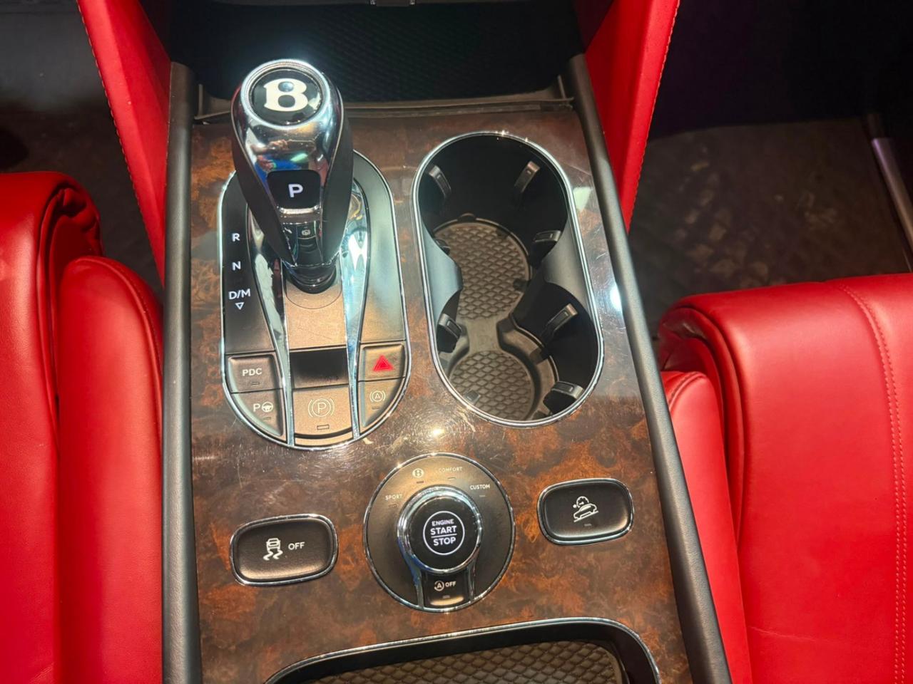 2019 Bentley Bentayga V8 AWD Photo