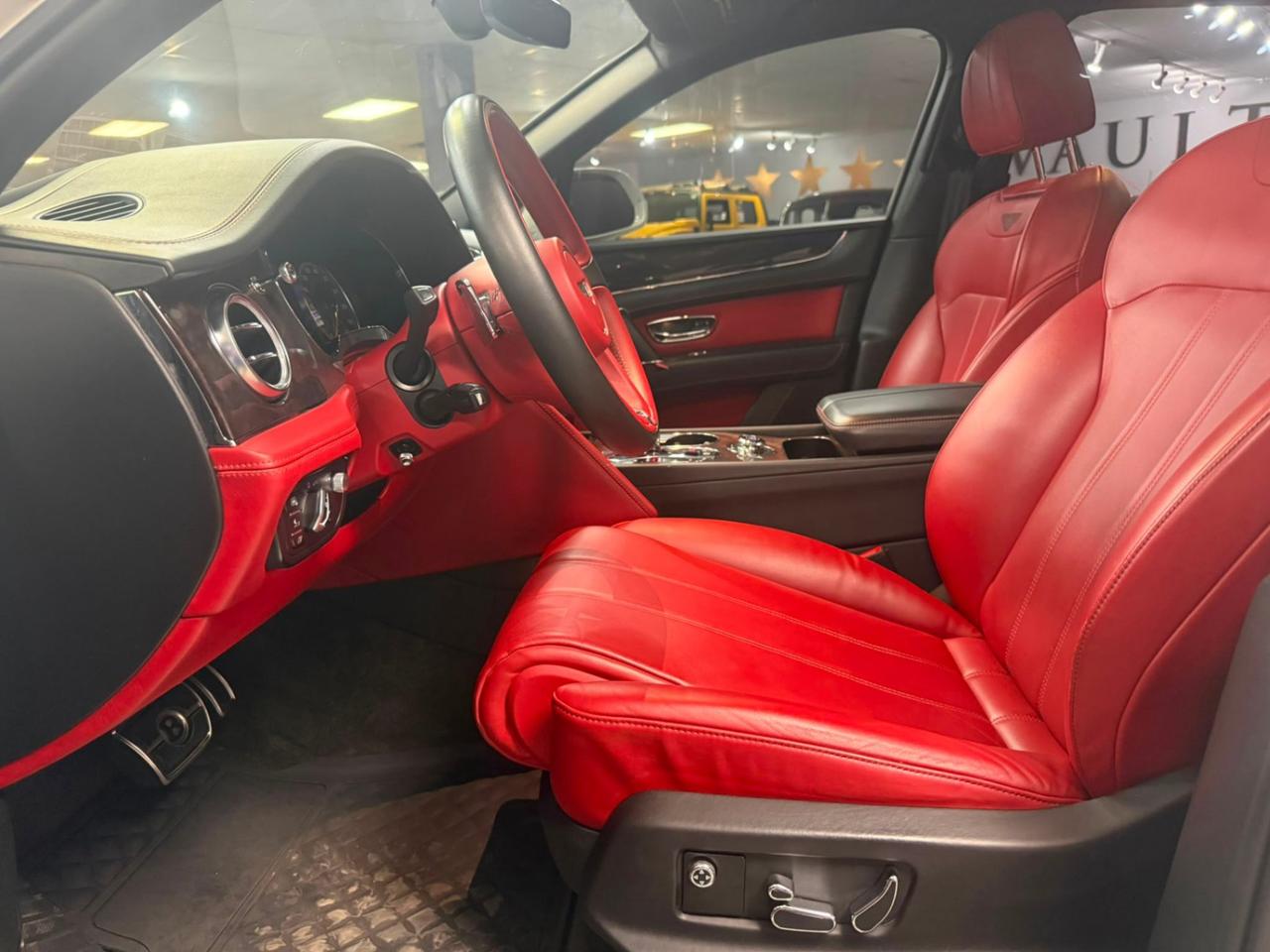 2019 Bentley Bentayga V8 AWD Photo