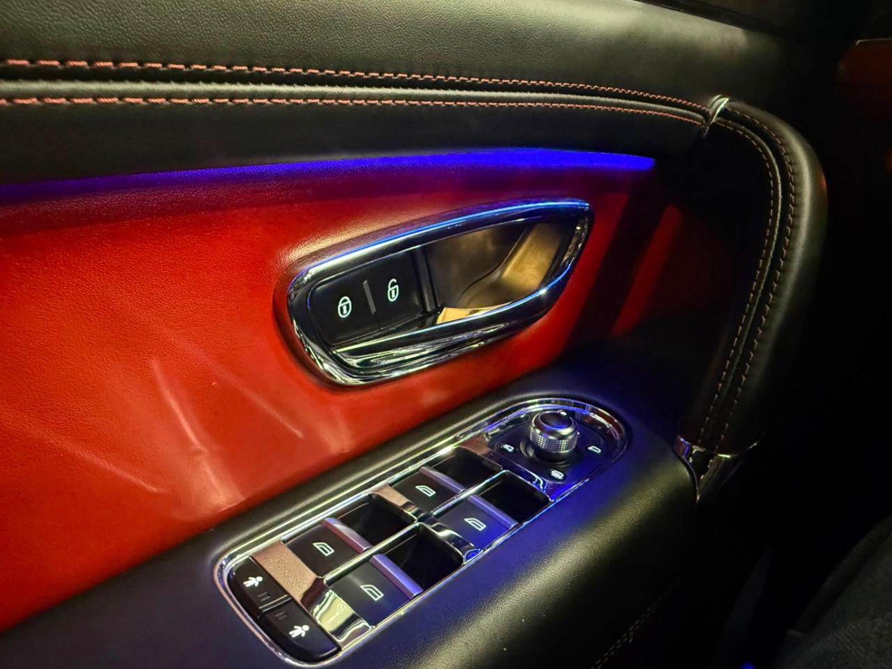 2019 Bentley Bentayga V8 AWD Photo