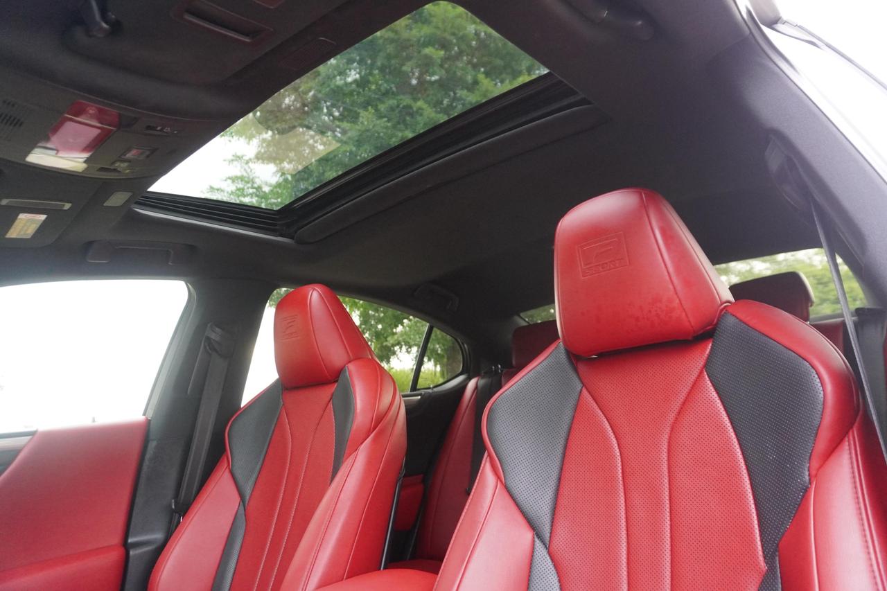 2019 Lexus ES 350 F SPORT 2 / NO ACCIDENTS / HUD / RED INTERIOR Photo