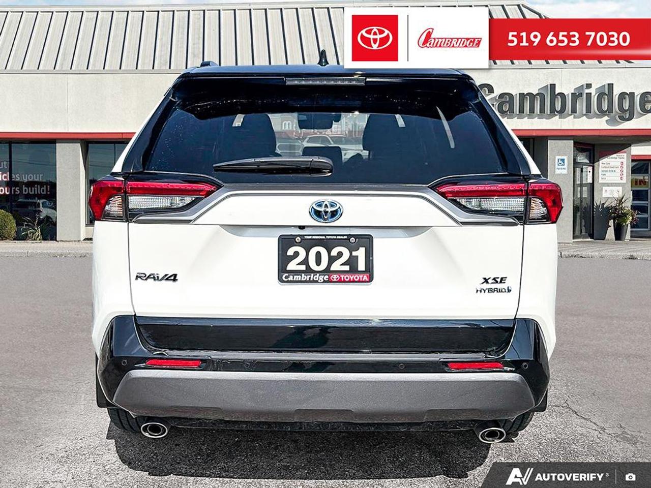 2021 Toyota RAV4 Hybrid XLE XSE Photo4