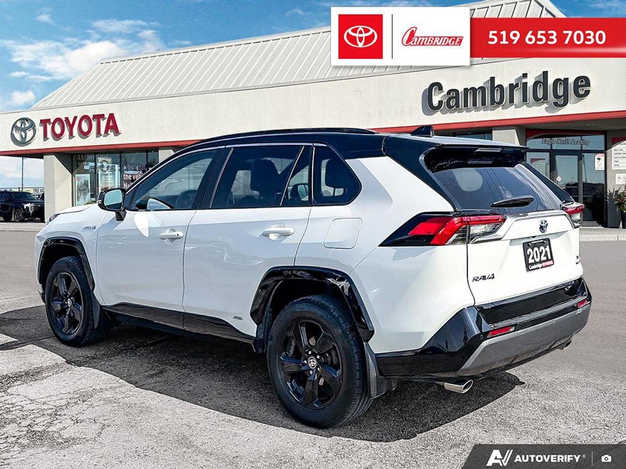 2021 Toyota RAV4 Hybrid XLE XSE Photo3