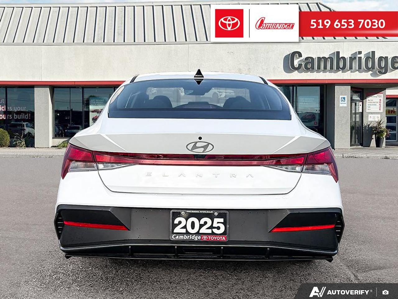 2025 Hyundai Elantra Preferred Photo4