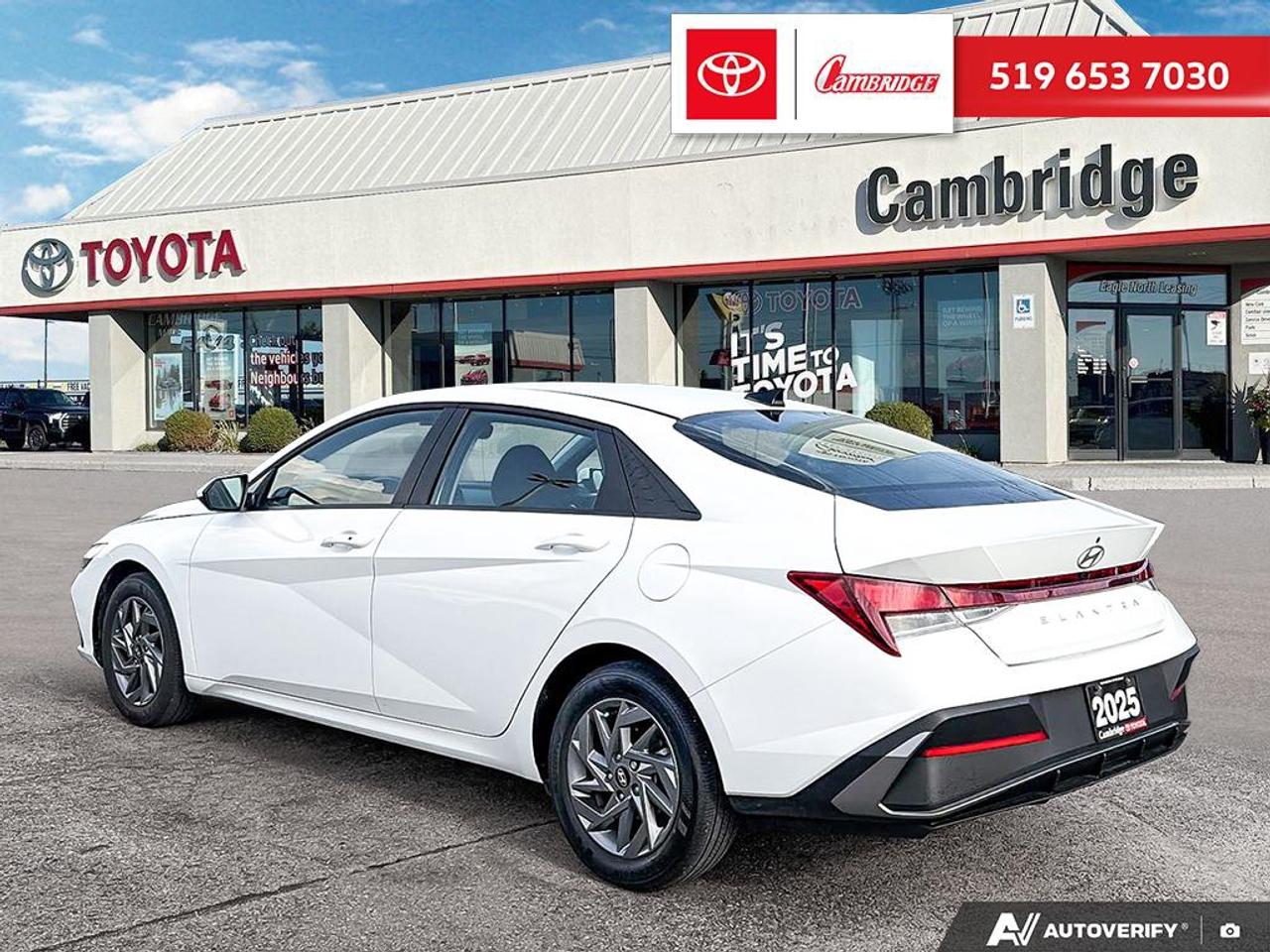 2025 Hyundai Elantra Preferred Photo3
