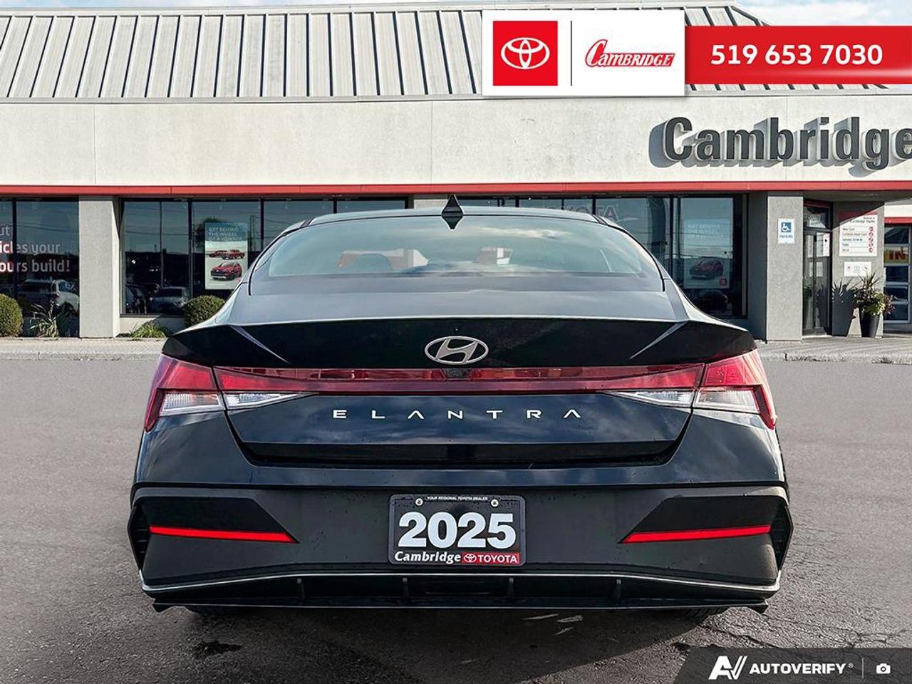 2025 Hyundai Elantra Preferred Photo4