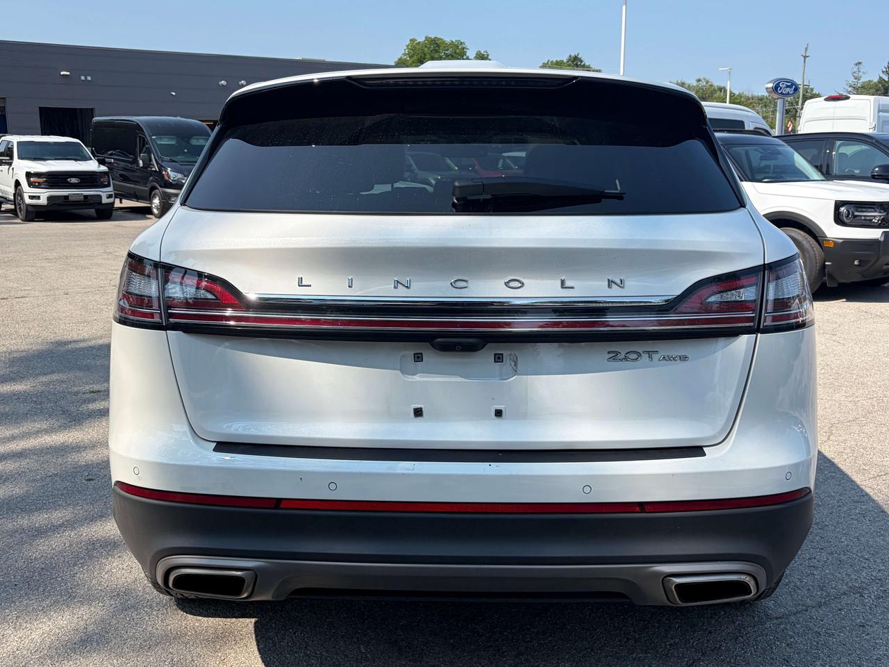 2020 Lincoln Nautilus Reserve AWD Photo3