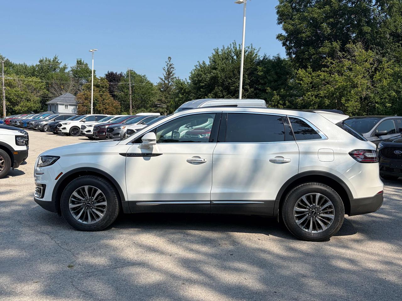 2020 Lincoln Nautilus Reserve AWD Photo1