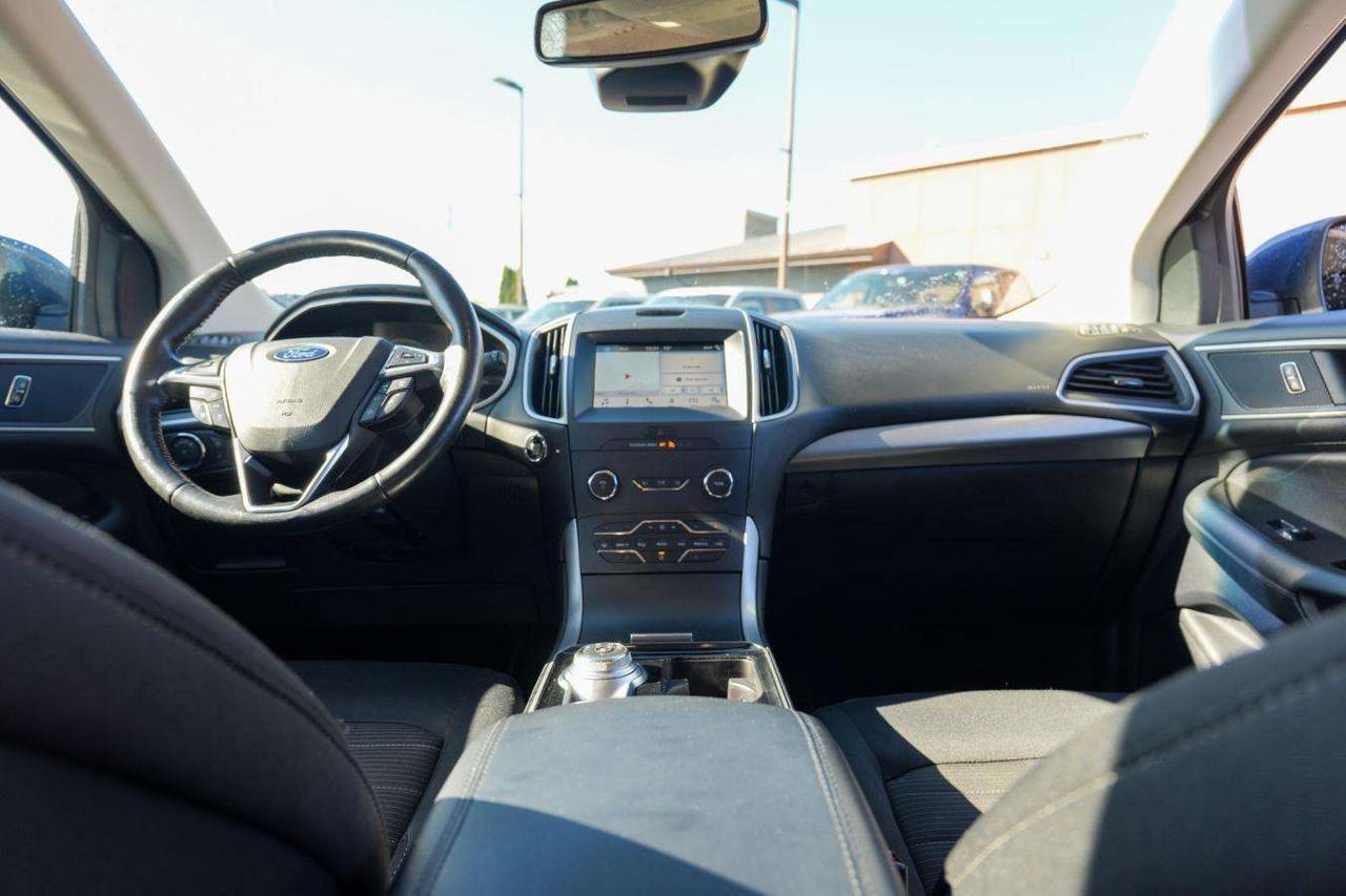 2019 Ford Edge SEL PACKAGE GREAT 1ST CAR! Photo