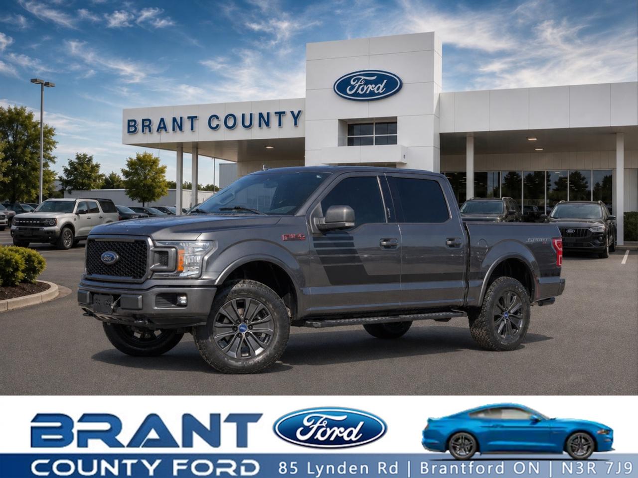 Used 2018 Ford F-150 XLT 4WD SuperCrew 5.5' Box TONNEAU COVER for sale in Brantford, ON