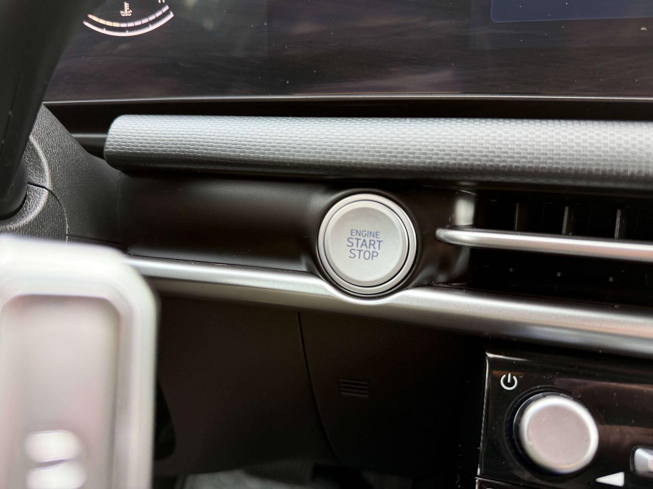 2025 Hyundai Tucson Preferred | BACKUP CAMERA | BLUETOOTH | LANE KEEP Photo