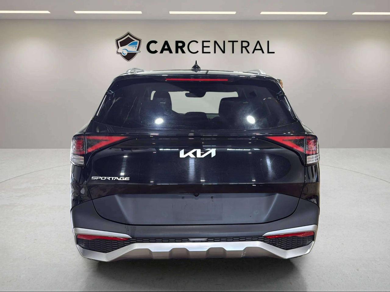 2023 Kia Sportage LX | CLEAN CARFAX | CARPLAY | FWD | HEATED SEATS Photo