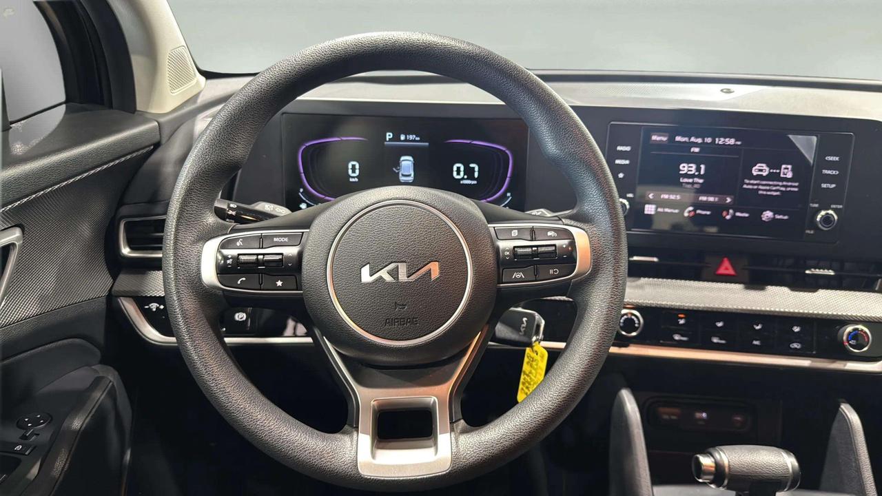 2023 Kia Sportage LX | CLEAN CARFAX | CARPLAY | FWD | HEATED SEATS Photo