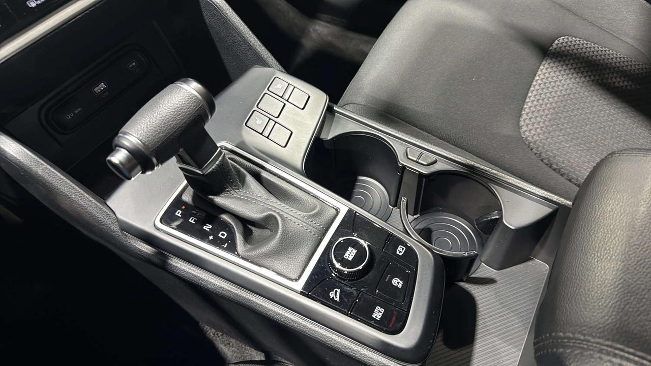 2023 Kia Sportage LX | CLEAN CARFAX | CARPLAY | FWD | HEATED SEATS Photo