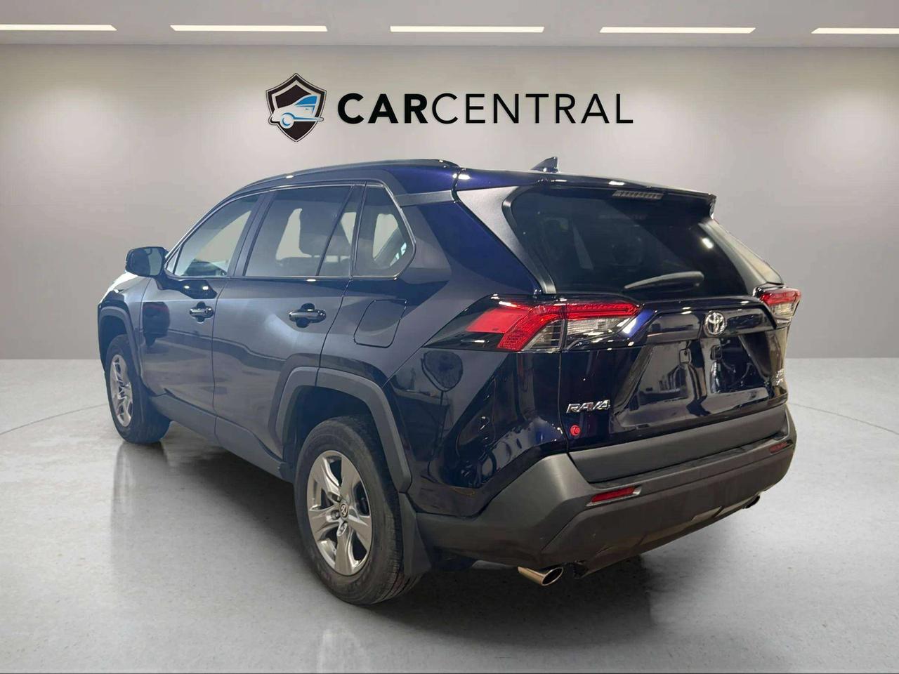 2022 Toyota RAV4 XLE | CLEAN CARFAX |1 OWNER | SUNROOF |CARPLAY Photo