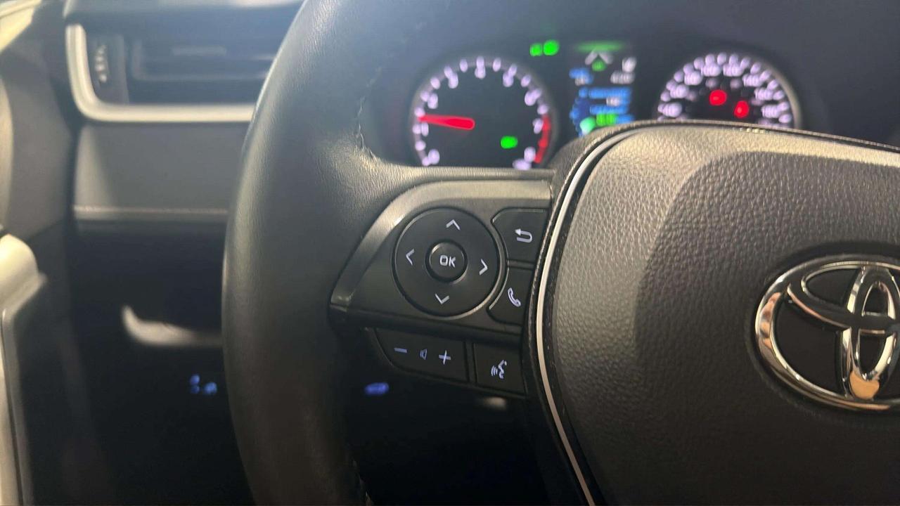 2022 Toyota RAV4 XLE | CLEAN CARFAX |1 OWNER | SUNROOF |CARPLAY Photo