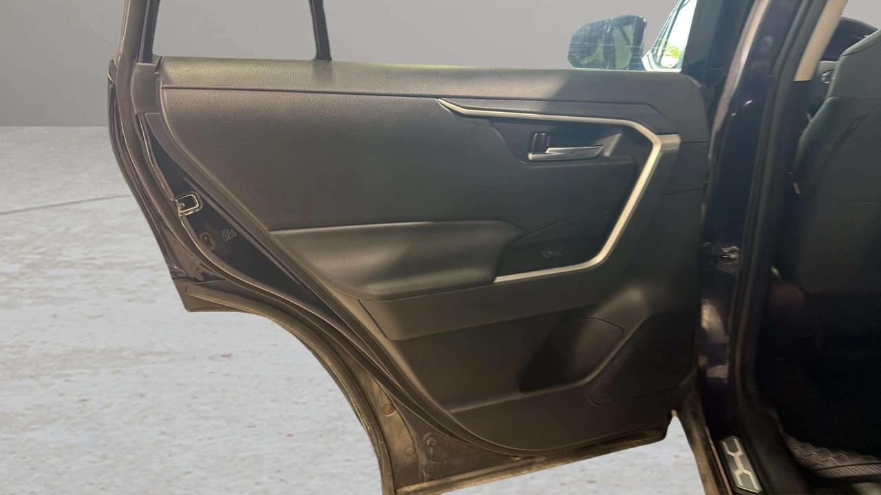 2022 Toyota RAV4 XLE | CLEAN CARFAX |1 OWNER | SUNROOF |CARPLAY Photo