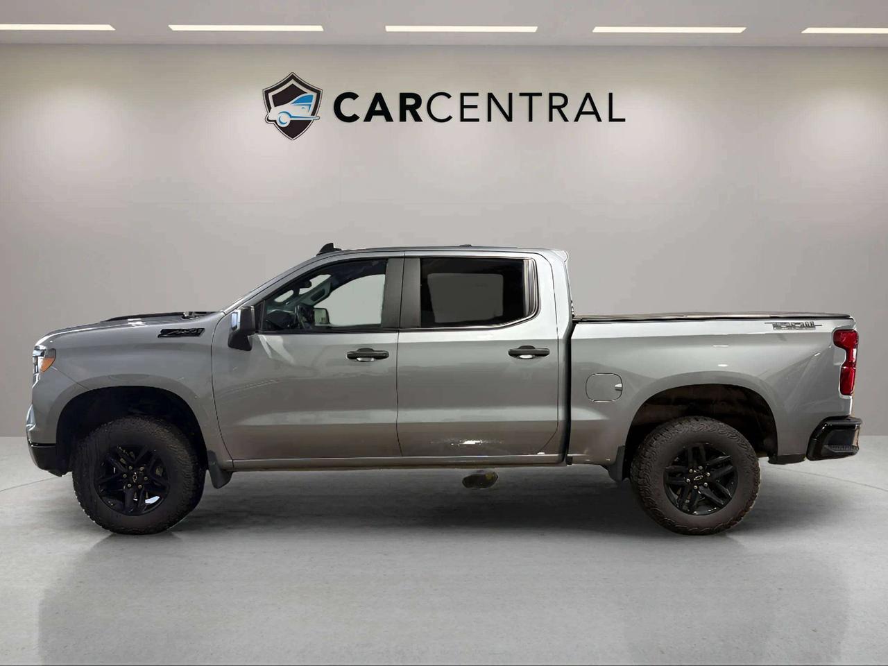 2024 Chevrolet Silverado 1500 CUSTOM TRAIL BOSS| CLEAN CARFAX |1 OWNER|SHORT BED Photo5