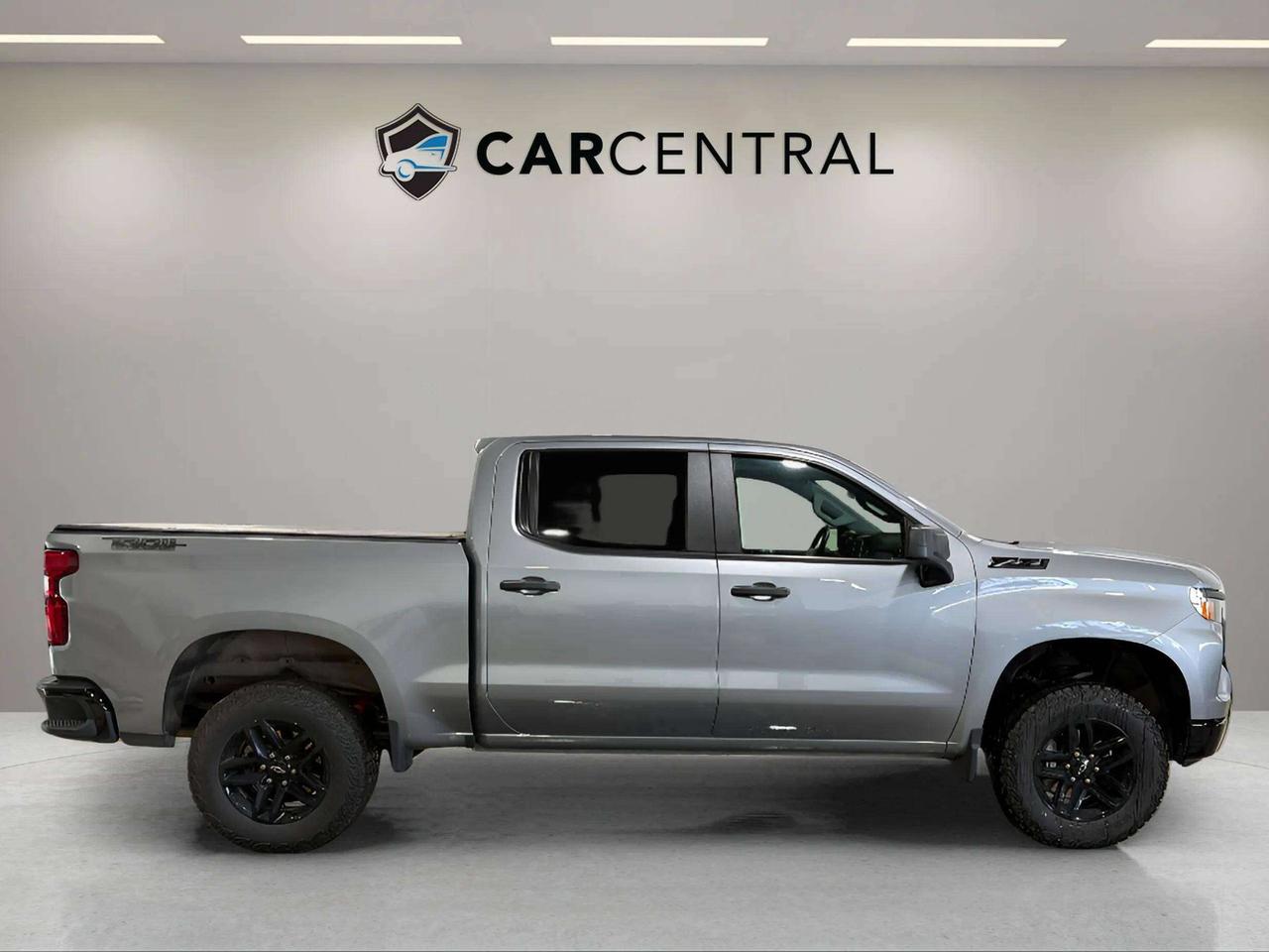 2024 Chevrolet Silverado 1500 CUSTOM TRAIL BOSS| CLEAN CARFAX |1 OWNER|SHORT BED Photo
