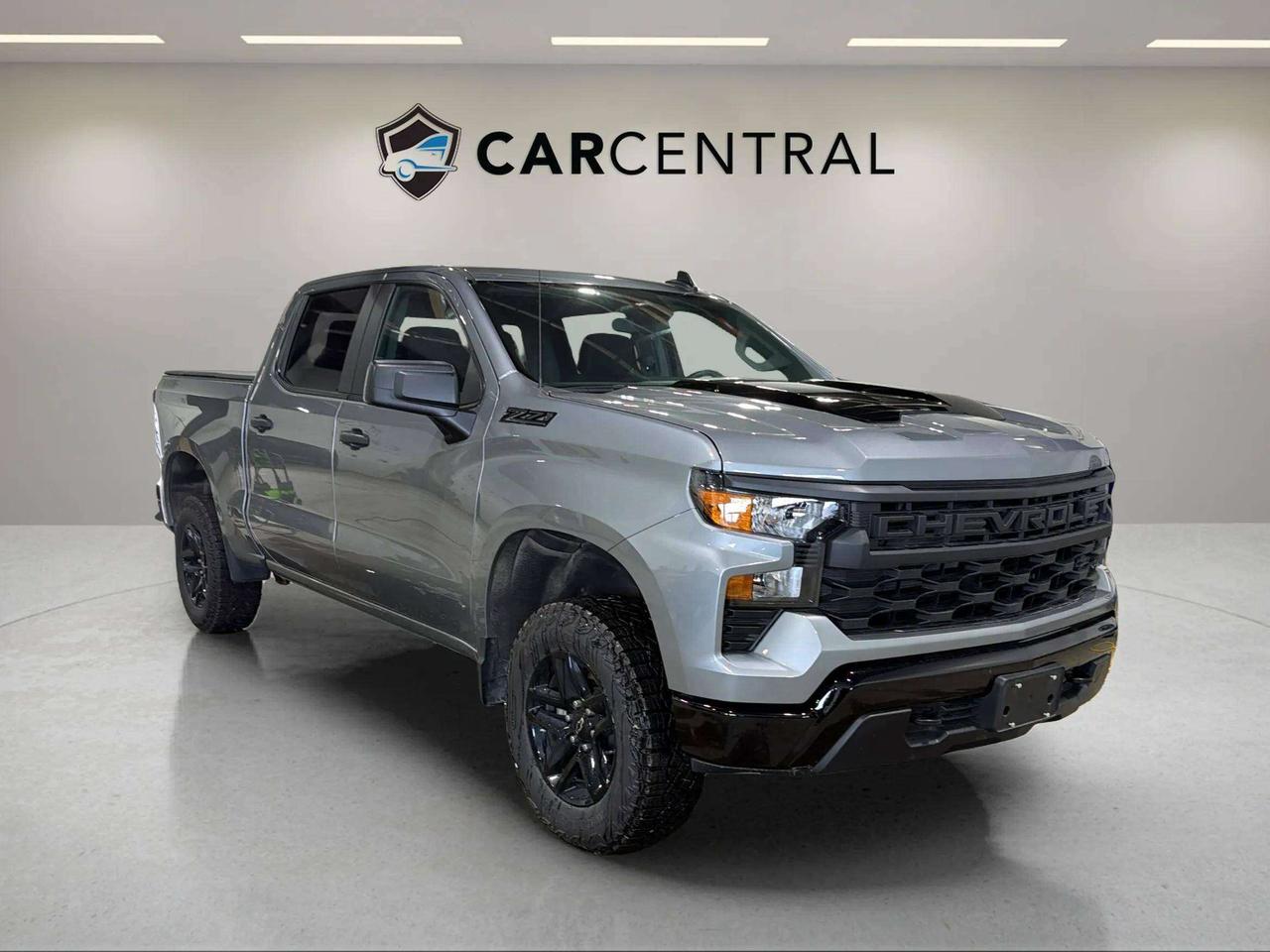 2024 Chevrolet Silverado 1500 CUSTOM TRAIL BOSS| CLEAN CARFAX |1 OWNER|SHORT BED Photo