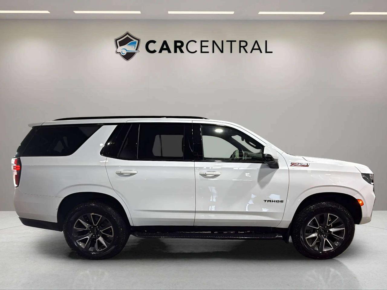 2024 Chevrolet Tahoe Z71 | CLEAN CARFAX | CARPLAY | LOW KMS | LUXURY PK Photo