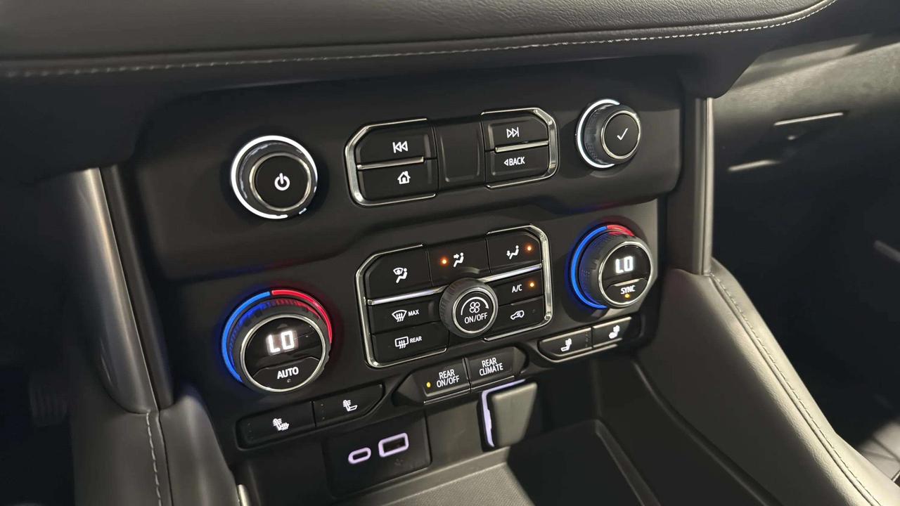 2024 Chevrolet Tahoe Z71 | CLEAN CARFAX | CARPLAY | LOW KMS | LUXURY PK Photo