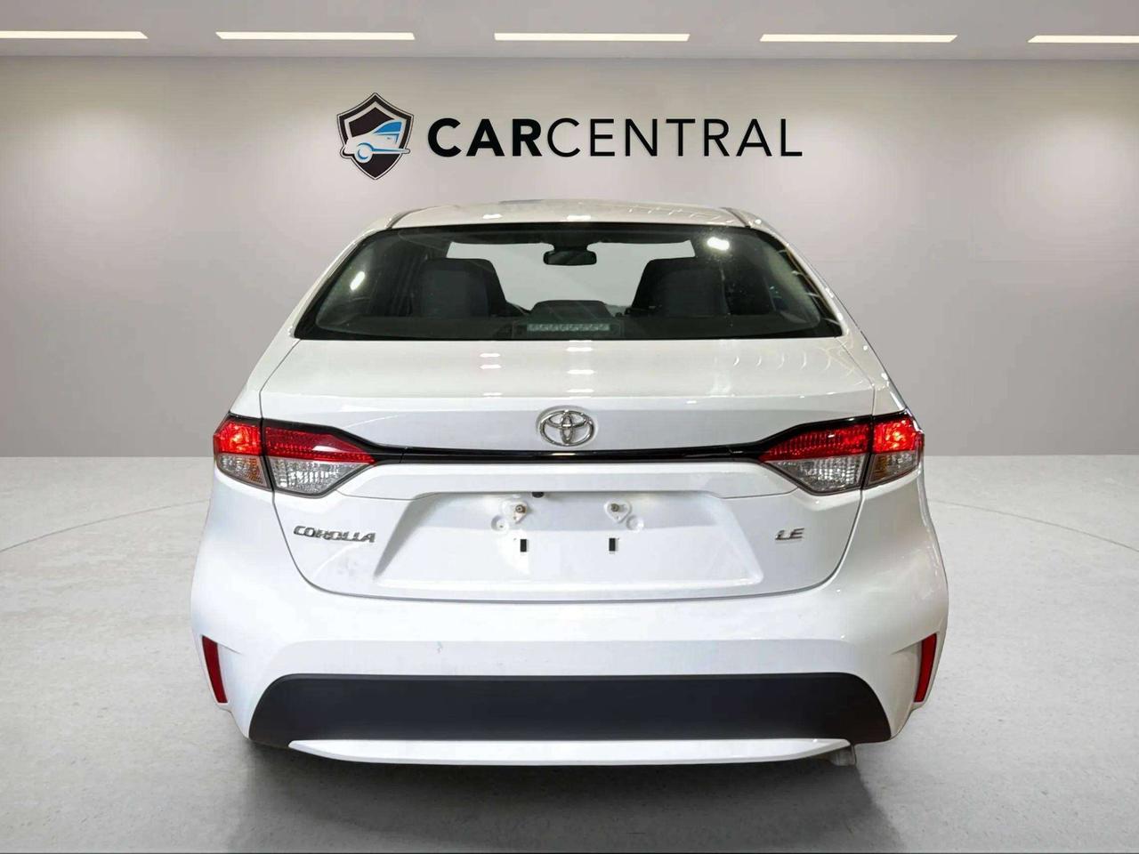 2022 Toyota Corolla LE | CLEAN CARFAX | CARPLAY | ADAP CRUISE | Photo