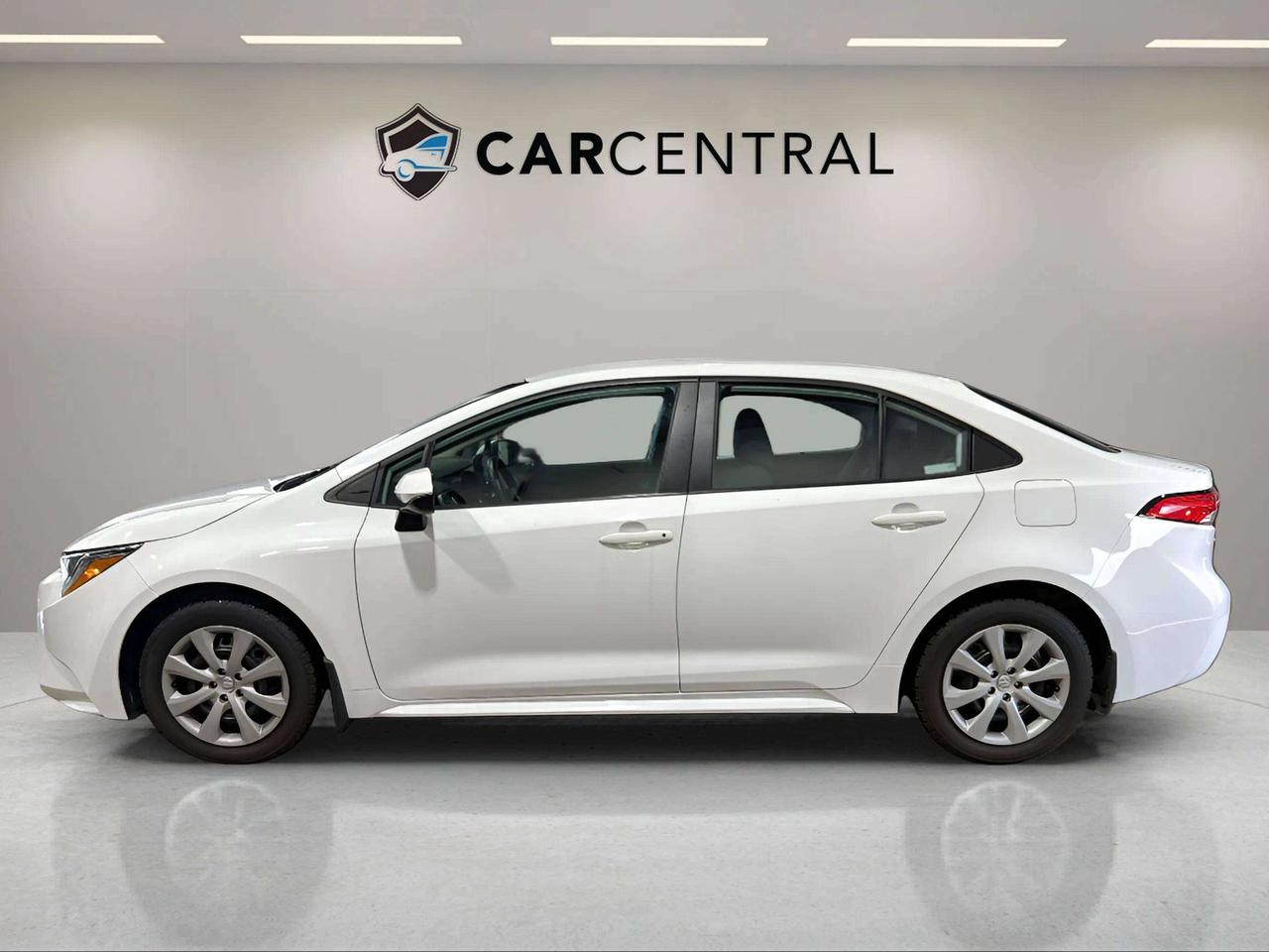 2022 Toyota Corolla LE | CLEAN CARFAX | CARPLAY | ADAP CRUISE | Photo1