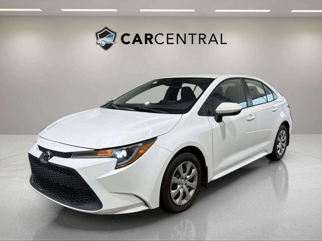 2022 Toyota Corolla LE | CLEAN CARFAX | CARPLAY | ADAP CRUISE | Photo
