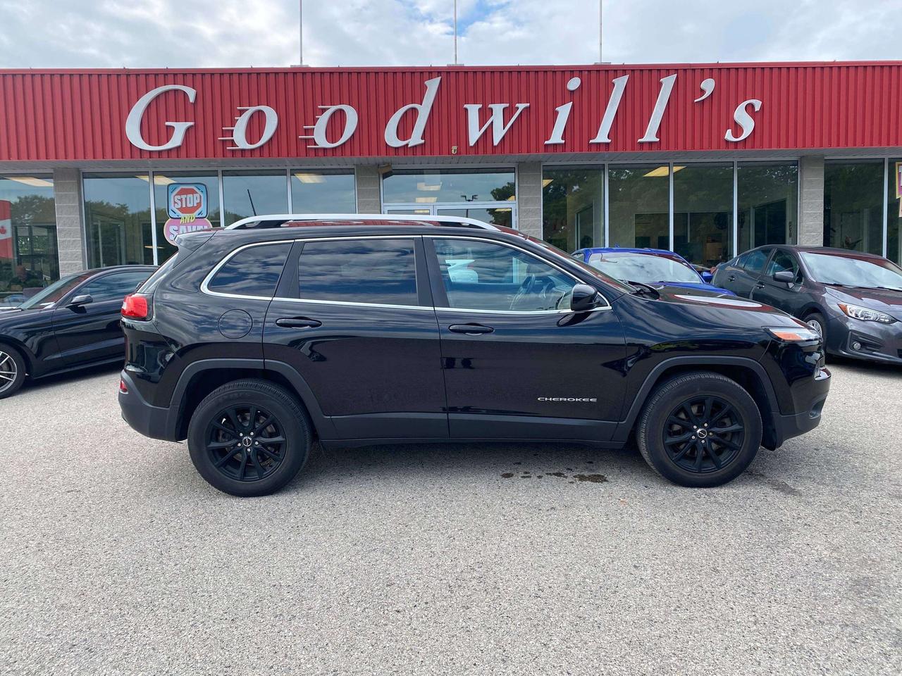 Used 2017 Jeep Cherokee NORTH, CLEAN CARFAX, REMOTE START, BACK UP CAMERA! for sale in London, ON