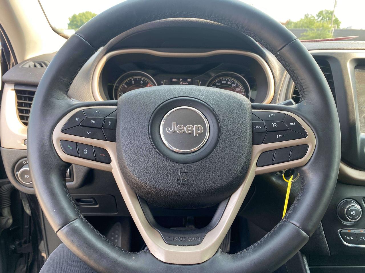 2017 Jeep Cherokee NORTH, CLEAN CARFAX, REMOTE START, BACK UP CAMERA! Photo