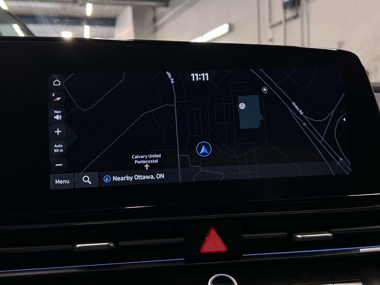 2025 Hyundai Elantra PREFERRED | TECH PACKAGE | SUNROOF | CARPLAY Photo