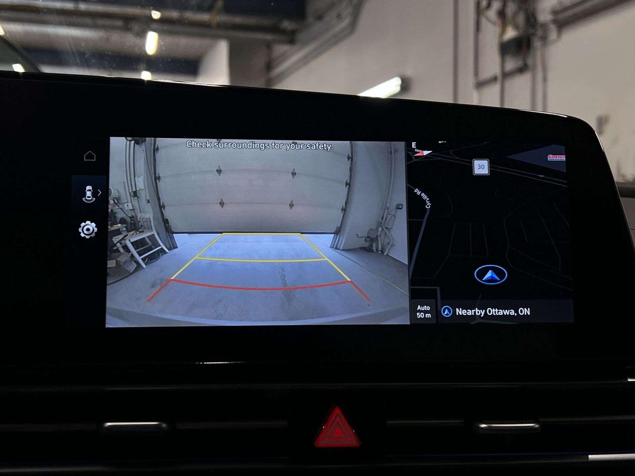 2025 Hyundai Elantra PREFERRED | TECH PACKAGE | SUNROOF | CARPLAY Photo