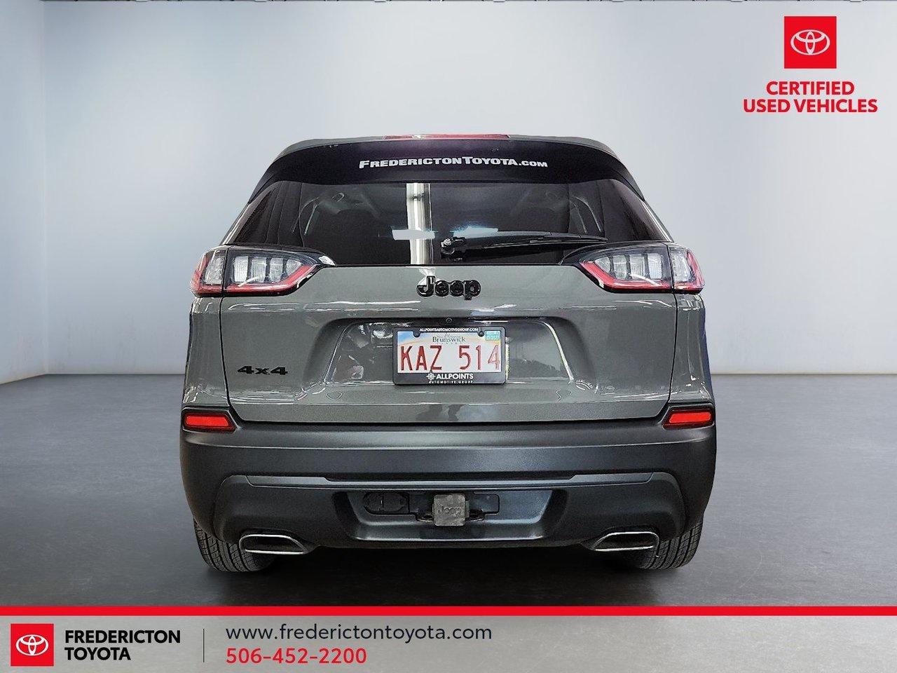 2022 Jeep Cherokee Altitude Photo
