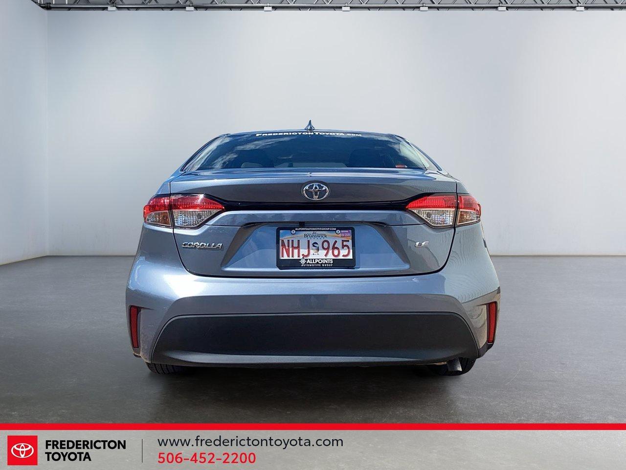 2025 Toyota Corolla LE Photo2
