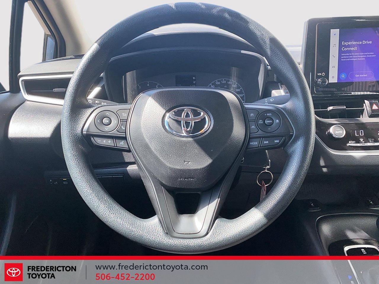 2025 Toyota Corolla LE Photo