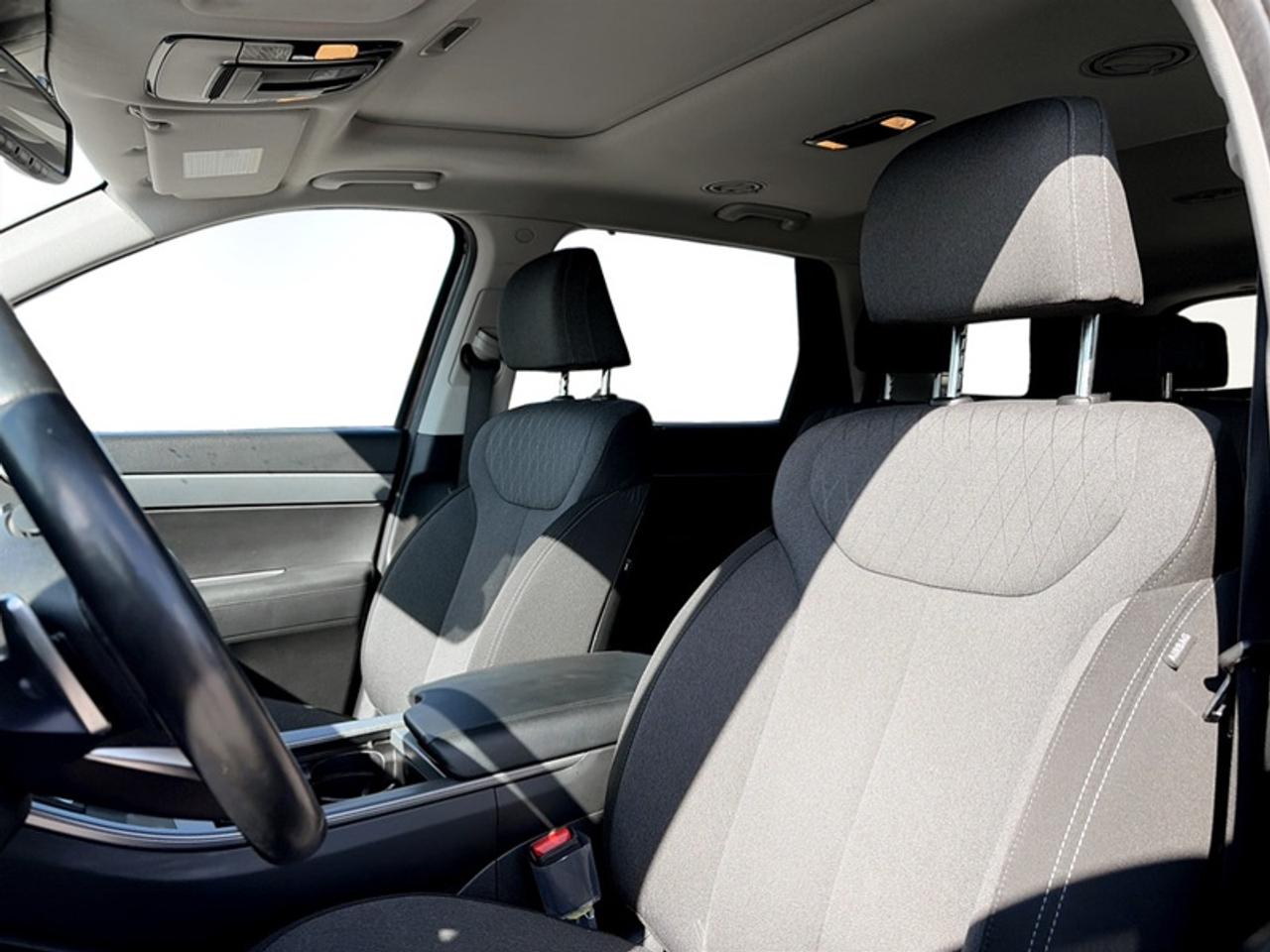 2021 Hyundai PALISADE Preferred  *SUNROOF - 8 PASSENGER* Photo