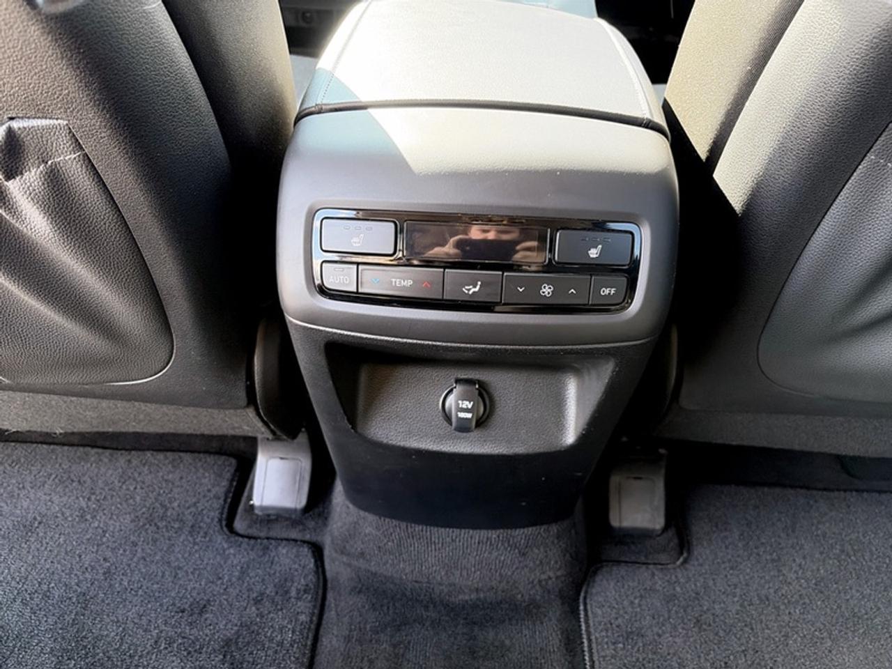 2021 Hyundai PALISADE Preferred  *SUNROOF - 8 PASSENGER* Photo