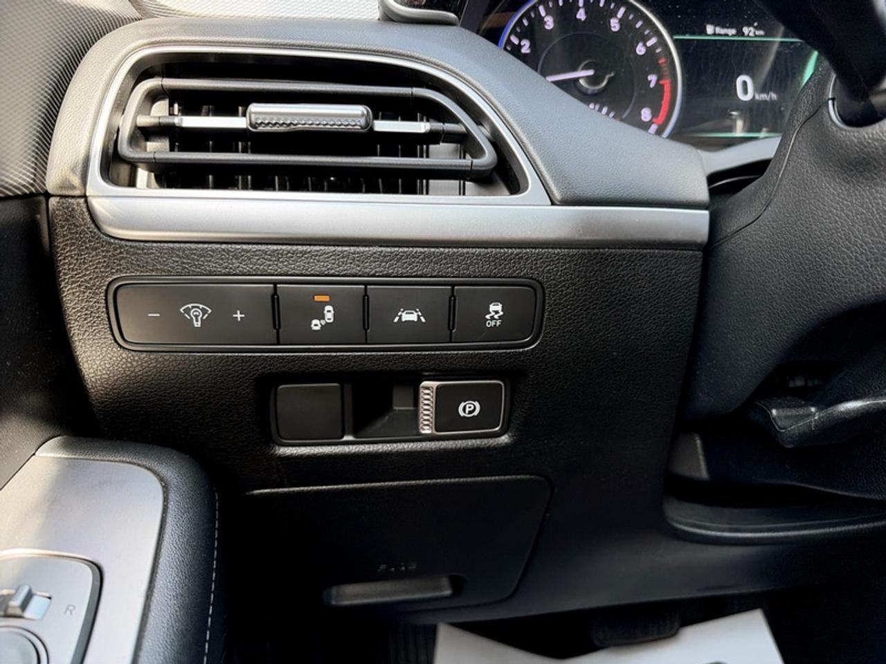 2021 Hyundai PALISADE Preferred  *SUNROOF - 8 PASSENGER* Photo