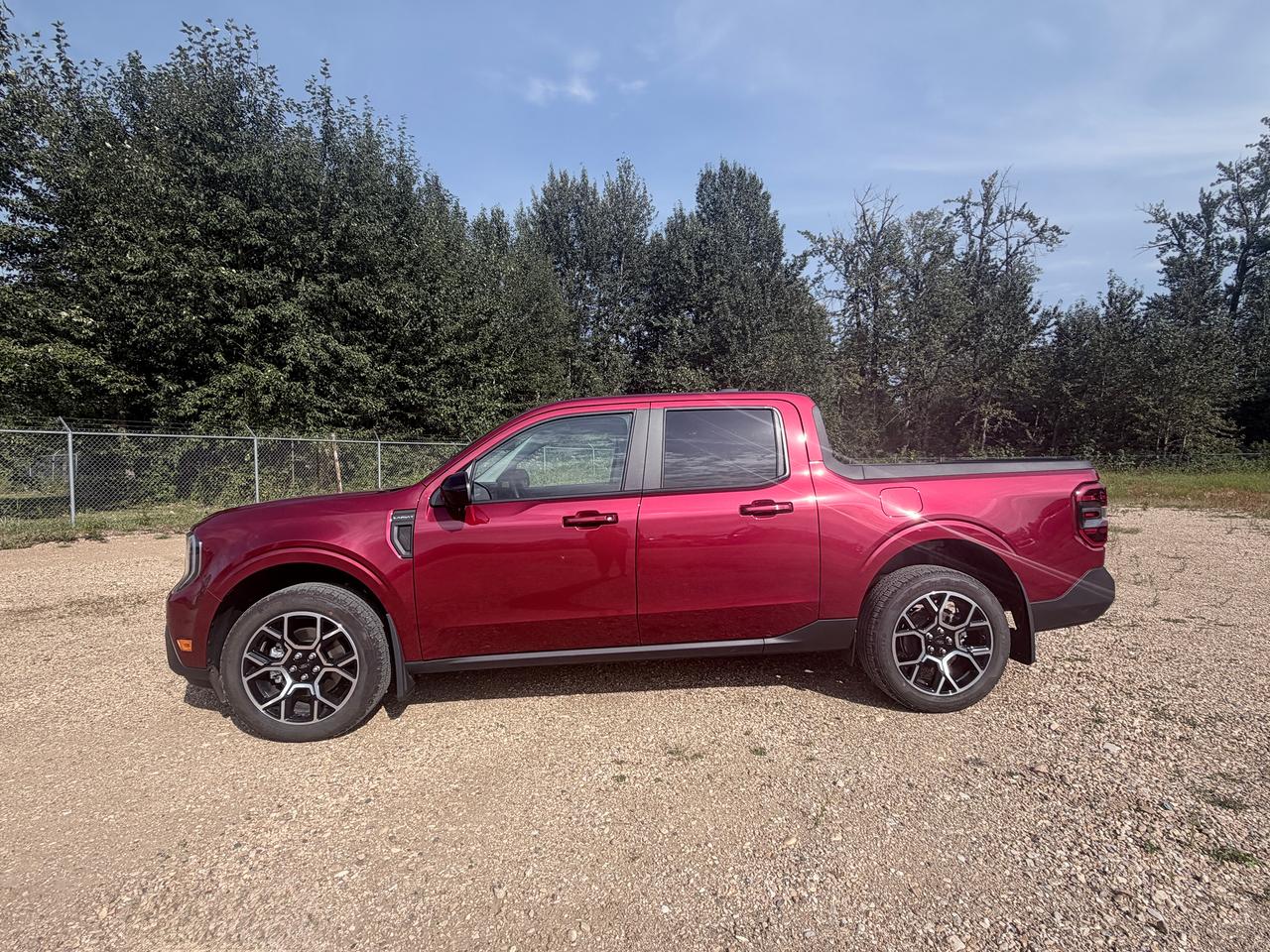 2025 Ford Maverick Lariat Photo1