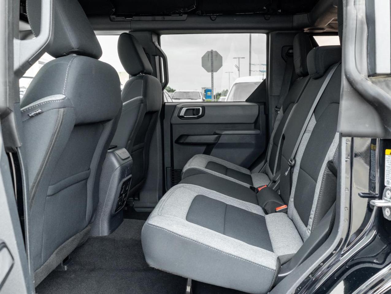 2022 Ford Bronco Big Bend Photo