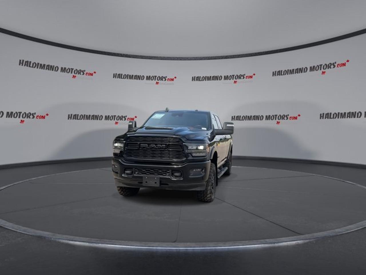 2023 RAM 2500 Limited Crew Cab 8' Box 4x4 | No Accidents | Leather Seats Photo