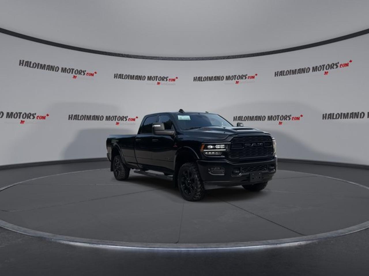 2023 RAM 2500 Limited Crew Cab 8' Box 4x4 | No Accidents | Leather Seats Photo