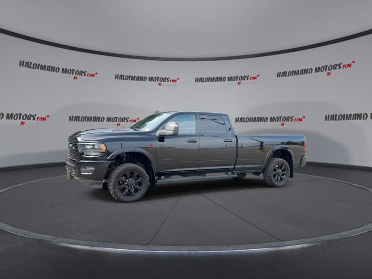 2023 RAM 2500 Limited Crew Cab 8' Box 4x4 | No Accidents | Leather Seats Photo
