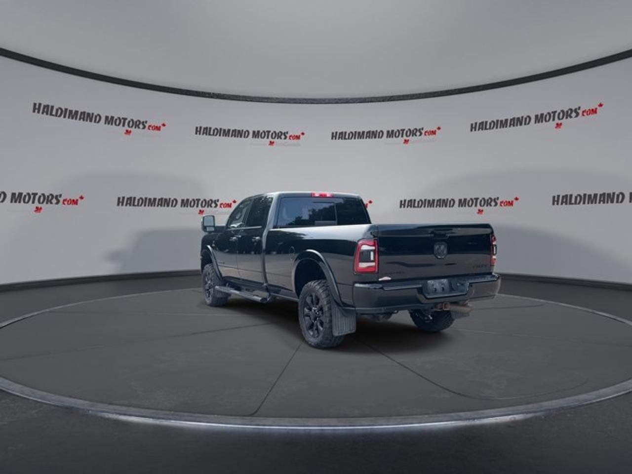 2023 RAM 2500 Limited Crew Cab 8' Box 4x4 | No Accidents | Leather Seats Photo