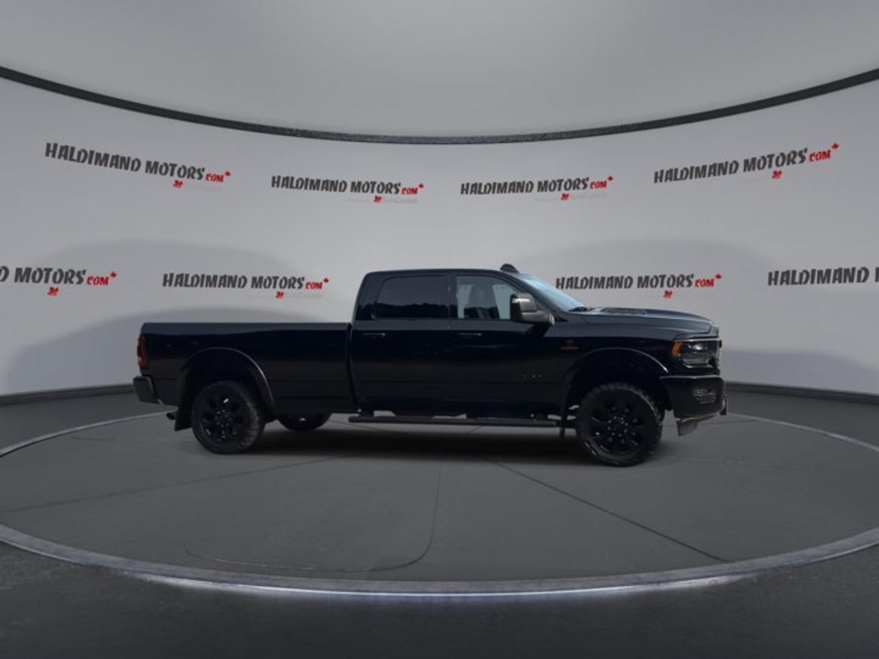 2023 RAM 2500 Limited Crew Cab 8' Box 4x4 | No Accidents | Leather Seats Photo