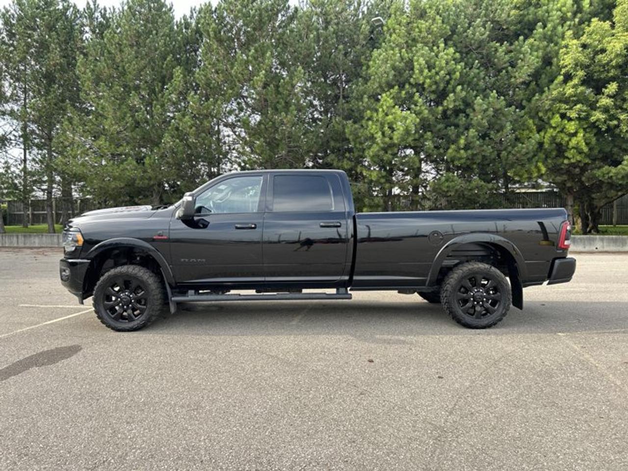 2023 RAM 2500 Limited Crew Cab 8' Box 4x4 | No Accidents | Leather Seats Photo