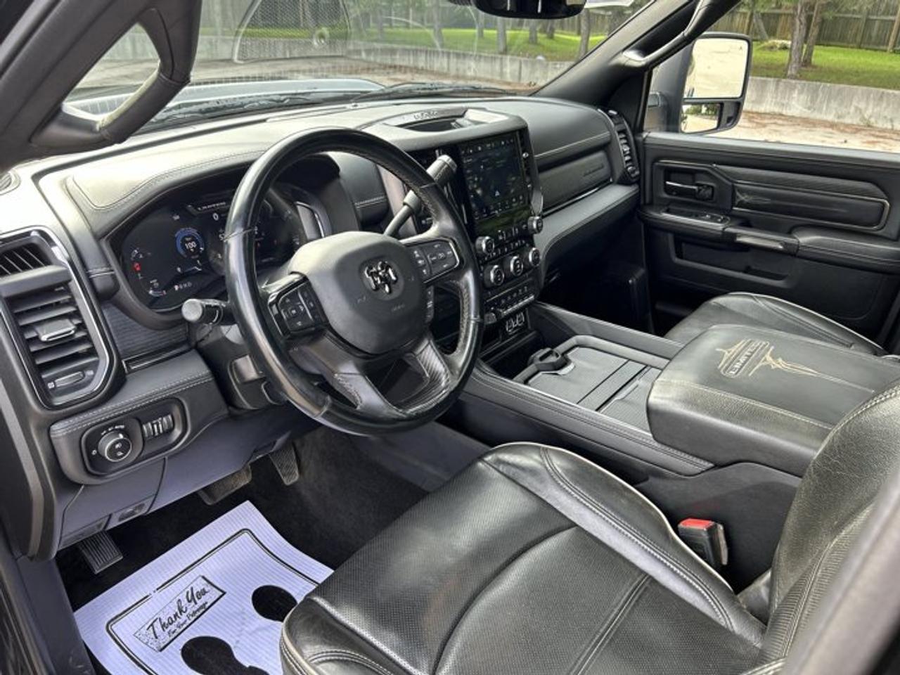 2023 RAM 2500 Limited Crew Cab 8' Box 4x4 | No Accidents | Leather Seats Photo